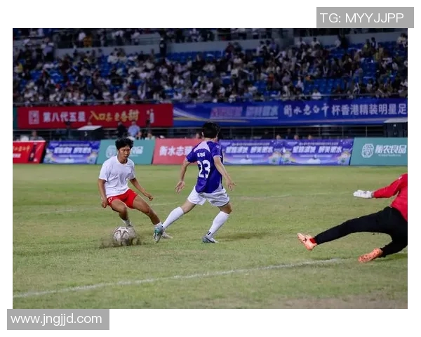 足球明星恶霸形象解析与影响力探讨全方位剖析 足球明星恶霸形象解析与影响力探讨全方位剖析